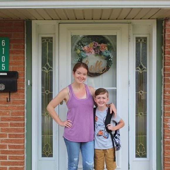 Meet your Posher, Samantha - Picture 1 of 1